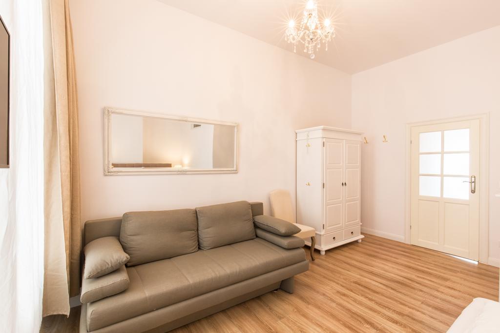 Fritz By Rockchair Apartments L Superhost Status L 3 Bedrooms Boxspringbeds 2 Bathrooms 2 Kitchen - Cozy Family & Business Flair Welcomes You! Berlijn Buitenkant foto