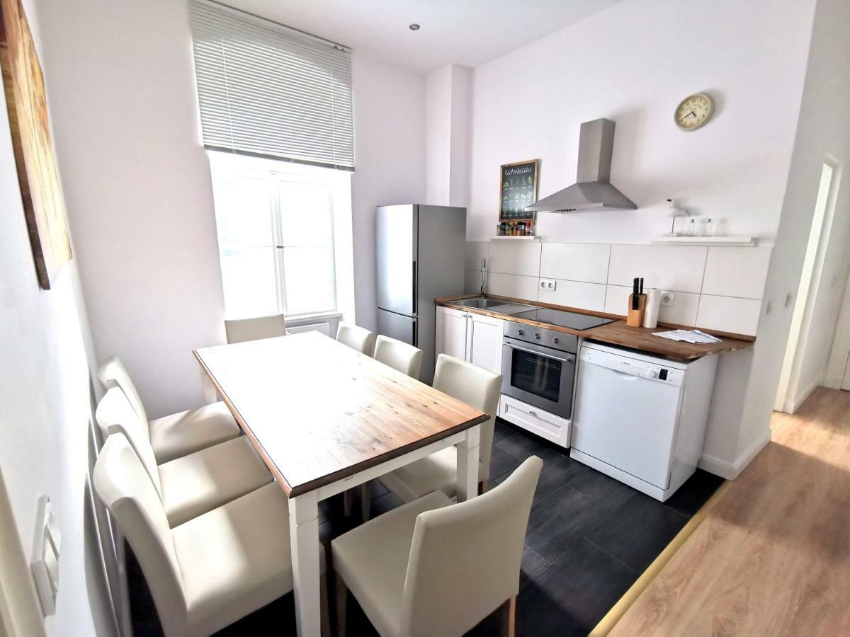 Fritz By Rockchair Apartments L Superhost Status L 3 Bedrooms Boxspringbeds 2 Bathrooms 2 Kitchen - Cozy Family & Business Flair Welcomes You! Berlijn Buitenkant foto