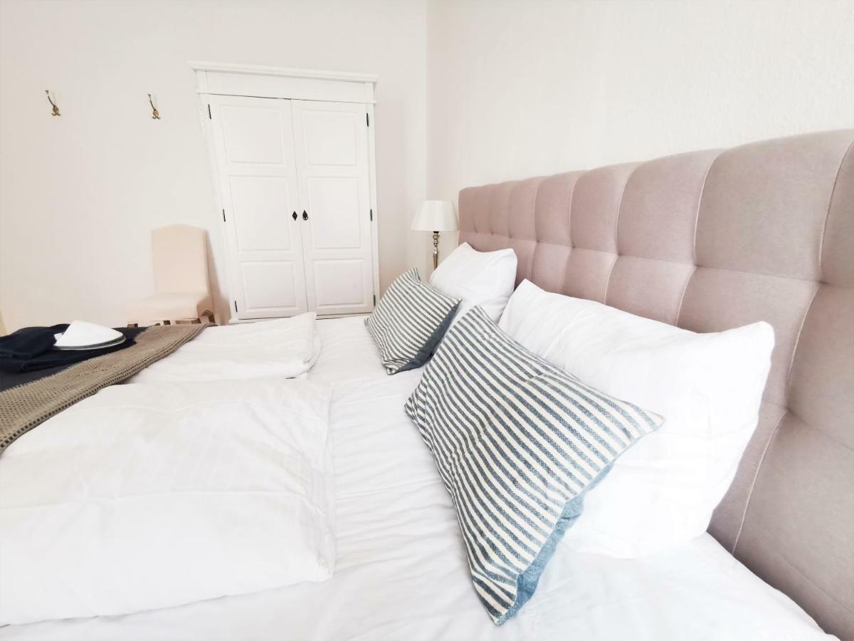 Fritz By Rockchair Apartments L Superhost Status L 3 Bedrooms Boxspringbeds 2 Bathrooms 2 Kitchen - Cozy Family & Business Flair Welcomes You! Berlijn Buitenkant foto